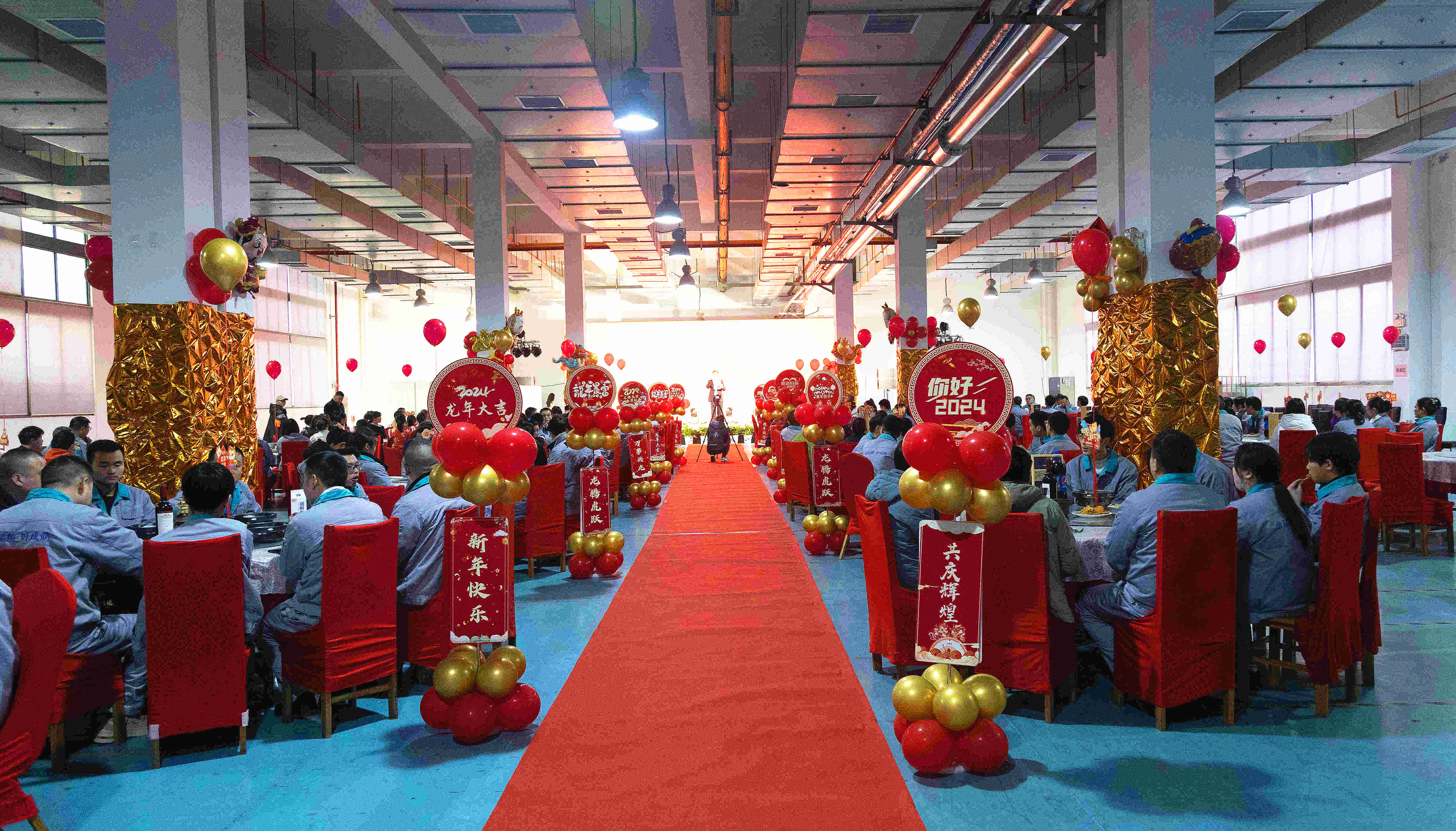 击鼓催征启新程,接续奋斗谋发展!深圳瑞丰科技集团年度工作会议暨新春团拜会圆满召开 击鼓催征启新程,接续奋斗谋发展!深圳瑞丰科技集团年度工作会议暨新春团拜会圆满召开